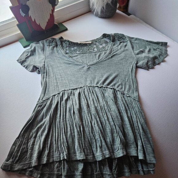 Sage Green Lace-Back Babydoll Top – Boho & Flowy - Picture 1 of 3